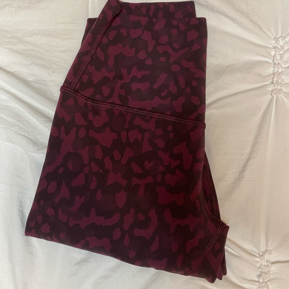 Lululemon Aligns 28”